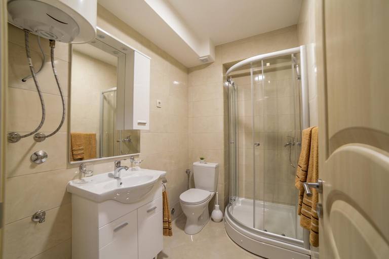 Bathroom 4, Milara Apartments