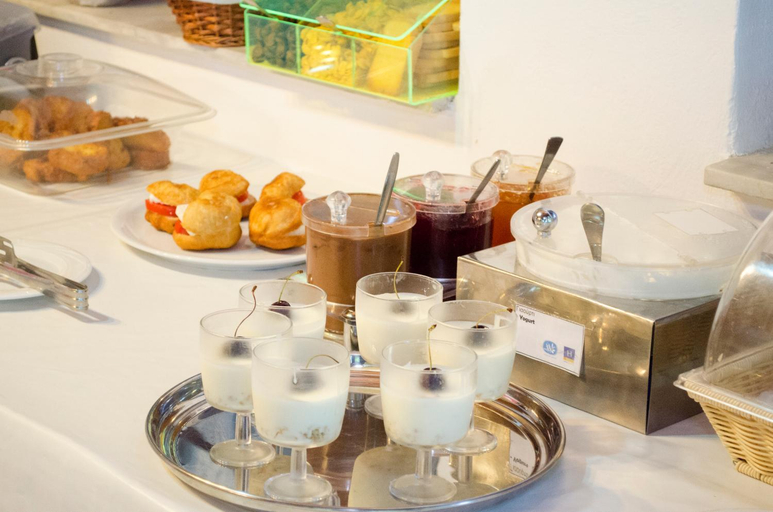 Food & Drinks 5, Hovolo Hotel Apartments, Thessaly