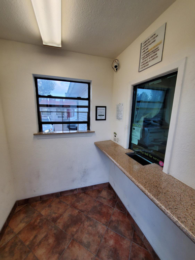 Public Area, River Inn Motel, Bexar
