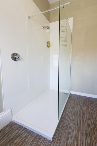 Bathroom 4, Station Hotel, Highland