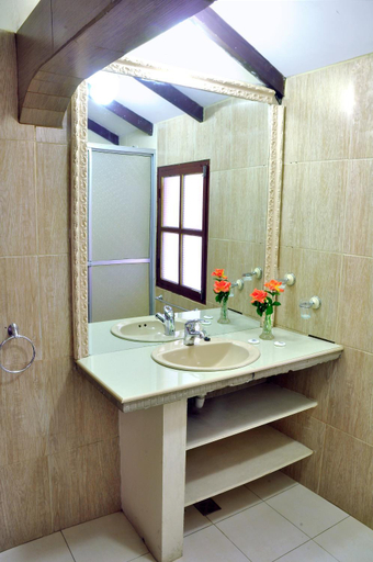 Bathroom 4, Hostal Sucre, Oropeza