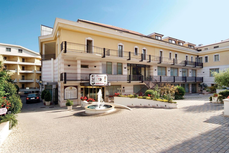 Exterior & Views 1, Hotel Parco Delle Rose, Foggia