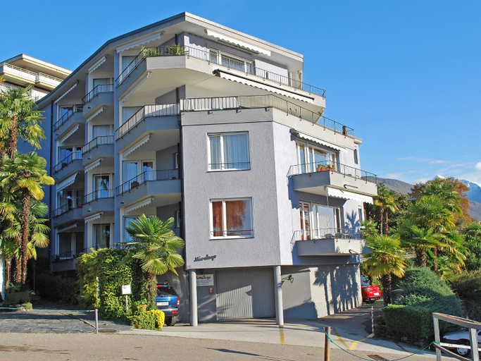 Others 3, Apartment Junior Suite Classic - Isole di Brissago by Interhome, Locarno