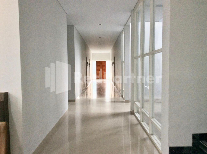 Public Area 3, TERRA Guesthouse JEC Mitra RedDoorz, Bantul