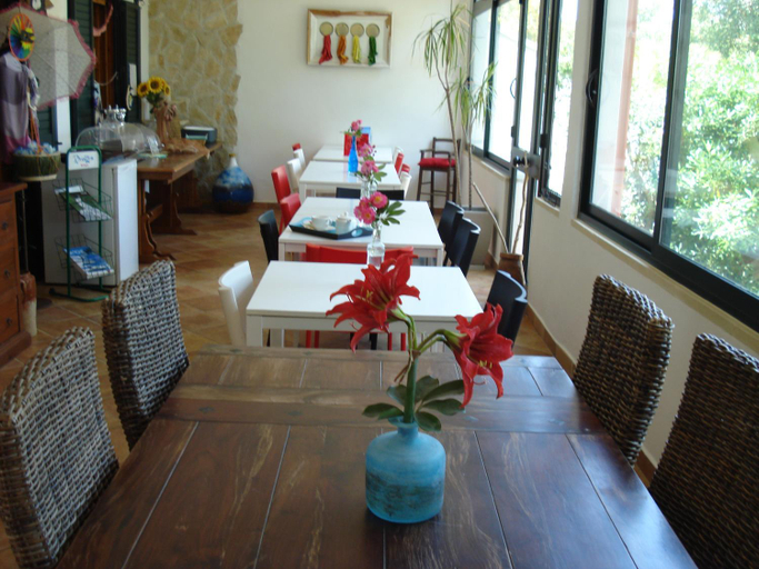 Others 4, Breezes B&B, Lecce