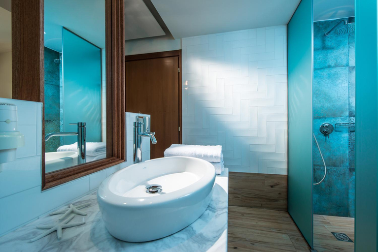 Bathroom 5, Anesis Blue Boutique Hotel, Crete