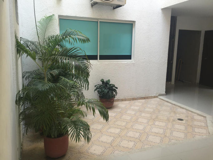 Others 3, Mayva AprtaHotel, Santa Marta (Dist. Esp.)