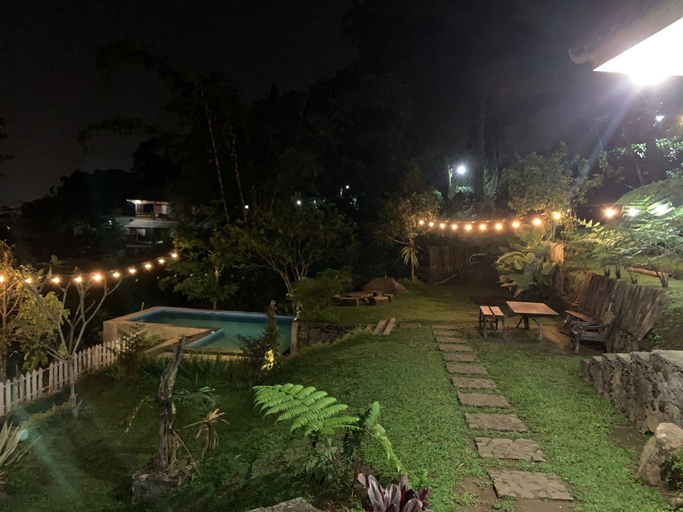 Exterior & Views 2, Villa Mozes Cilember, Bogor