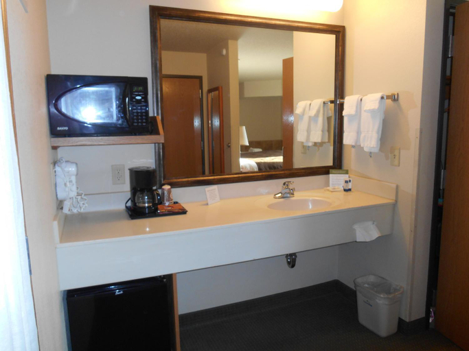Bathroom 4, AmericInn by Wyndham Wetmore Munising, Alger