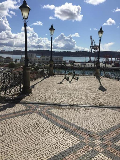 Others 5, Cozy Estrela Apartment, Lisbon