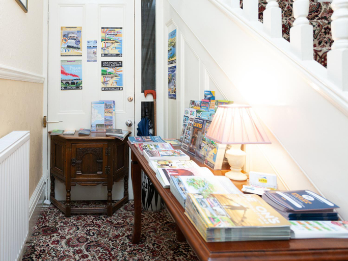 Public Area, The Ravenswood B&B, Torbay