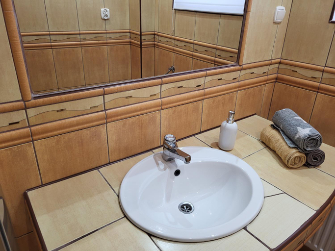 Bathroom 2, Apartament Julia Leba Kwiatowa, Lębork