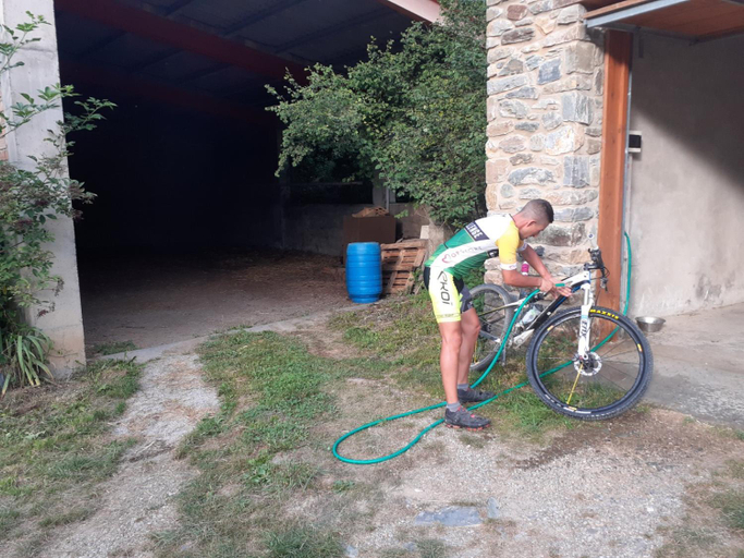 Others 3, Cal Calau vega, Girona