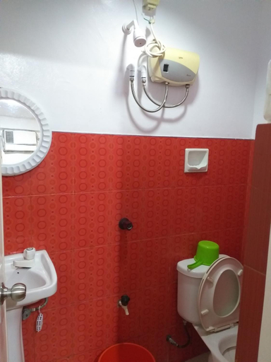 Bathroom 4, AMBIANZA APARTELLE, Quezon City