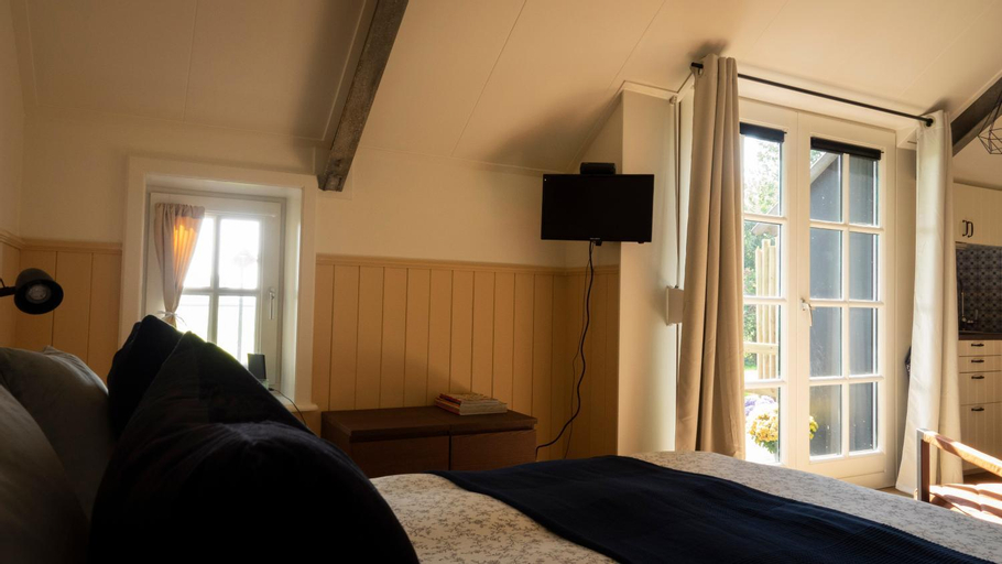 Bedroom 10