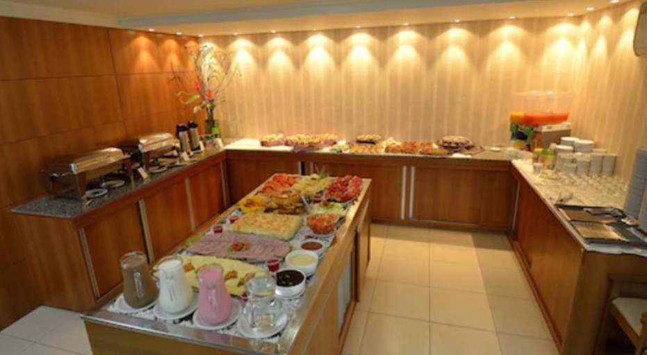 Food & Drinks 2, Apto Inteiro Cabo Branco pe na areia, João Pessoa