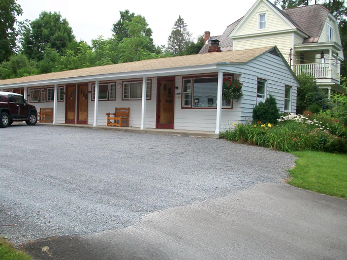 Others 5, Mohican Motel, Otsego