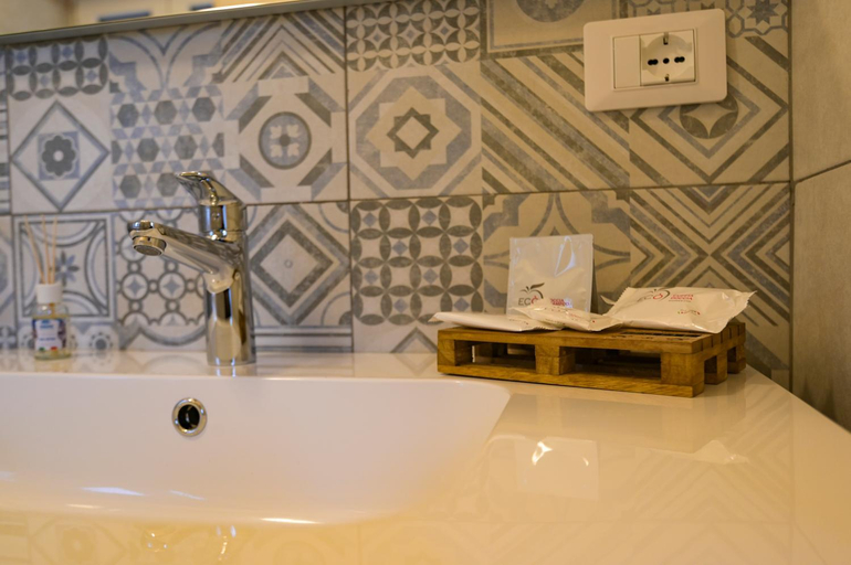 Bathroom 2, ALMA B&B Home Cosenza, Cosenza