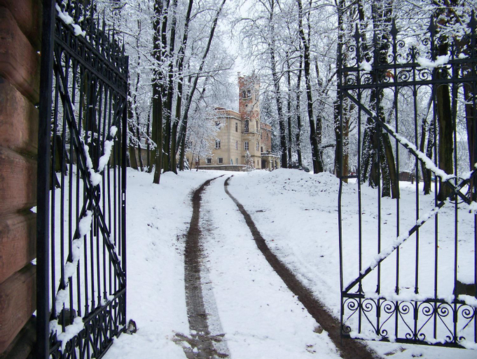 Others 5, Palac Dabrowica, Jelenia Góra City