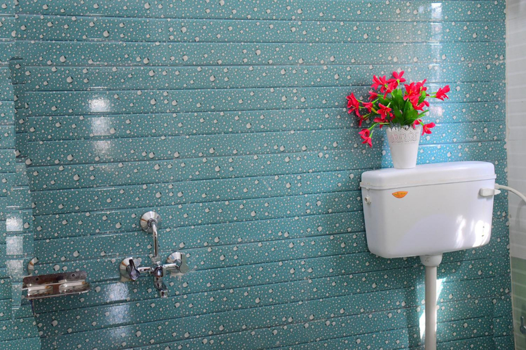 Bathroom 2, River Stay - Homestay by Wanderlust Rural Tourism, Dehradun