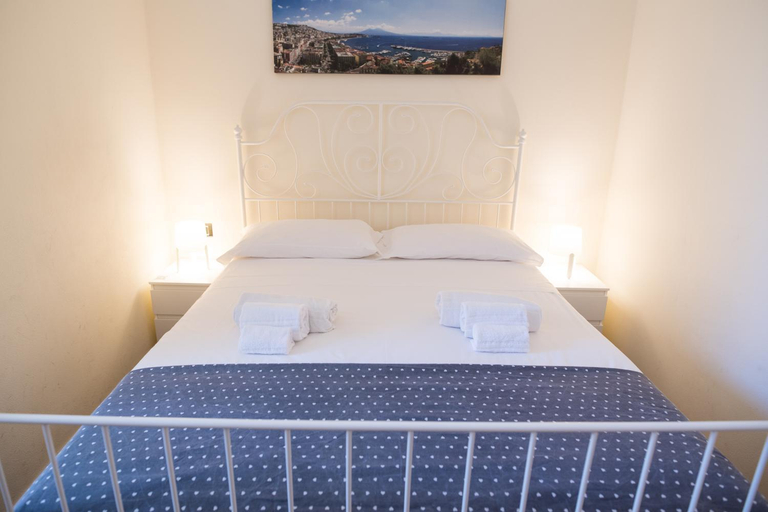 Bedroom 3, Le Stanze del Principe, Napoli