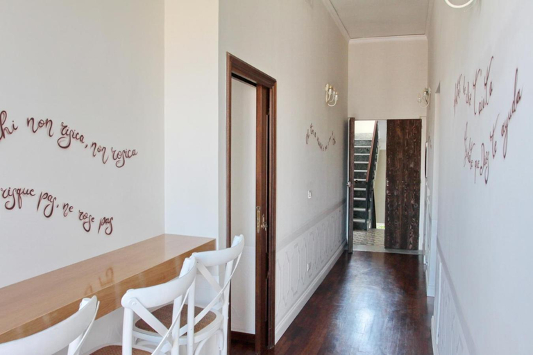 Others 3, Casa Parthenope, Napoli