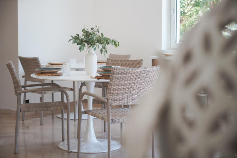 Food & Drinks 5, Aurelia Sea View, Brindisi