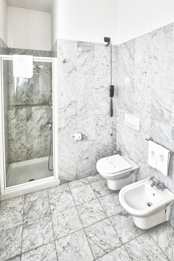 Bathroom 3, Relais Casali della Cisterna, Verbano-Cusio-Ossola