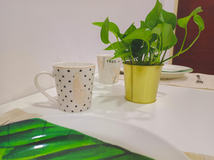 Food & Drinks 5, -Lake View- Mount Austin IKEA Toppen 10 mins - B107, Johor Bahru
