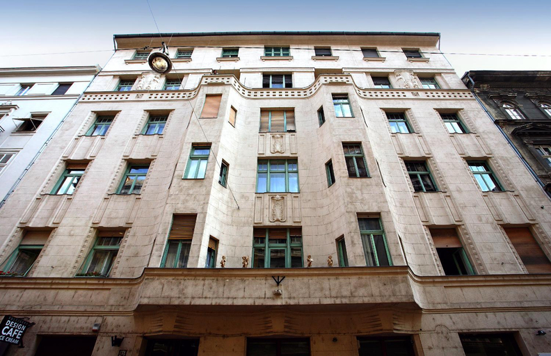 Others 5, Gateway Budapest City Center, Budapesti