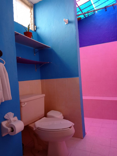 Bathroom 2, Studio Martha, Isla Mujeres
