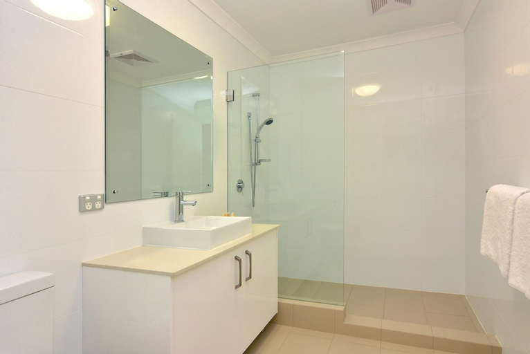 Bedroom 5, Bunbury Seaview Apartments, Bunbury