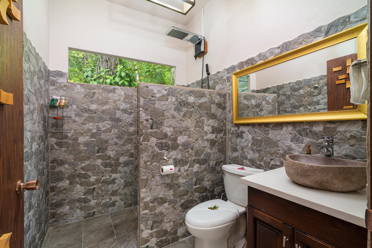 Bathroom 3, Drake Bay River View, Osa