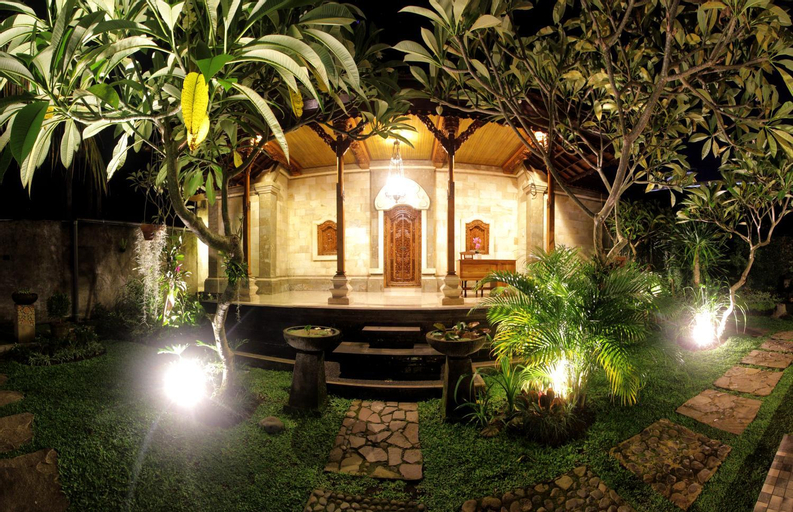 Sari House Ubud - Balinese Style Homestay, Gianyar