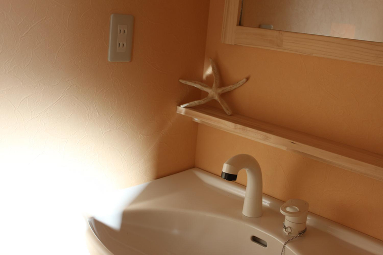 Bathroom 4, Niseko Guesthouse Nalu, Niseko