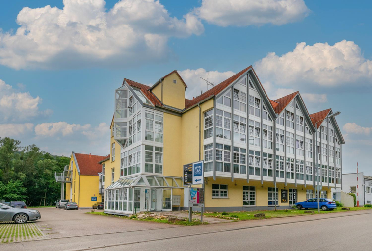 Others 2, G&G Boardinghouse, Ostalbkreis