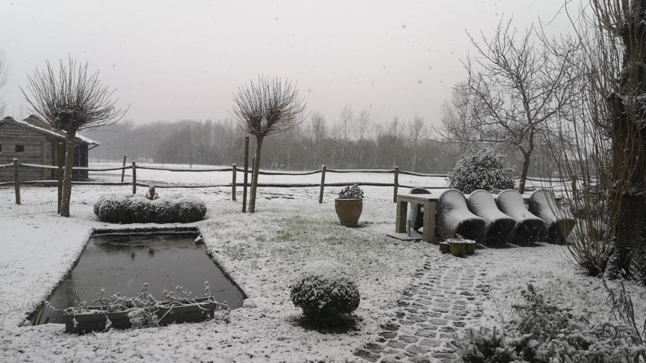 Others 5, Casa Leone near Bruges with jacuzzi & parking, West-Vlaanderen