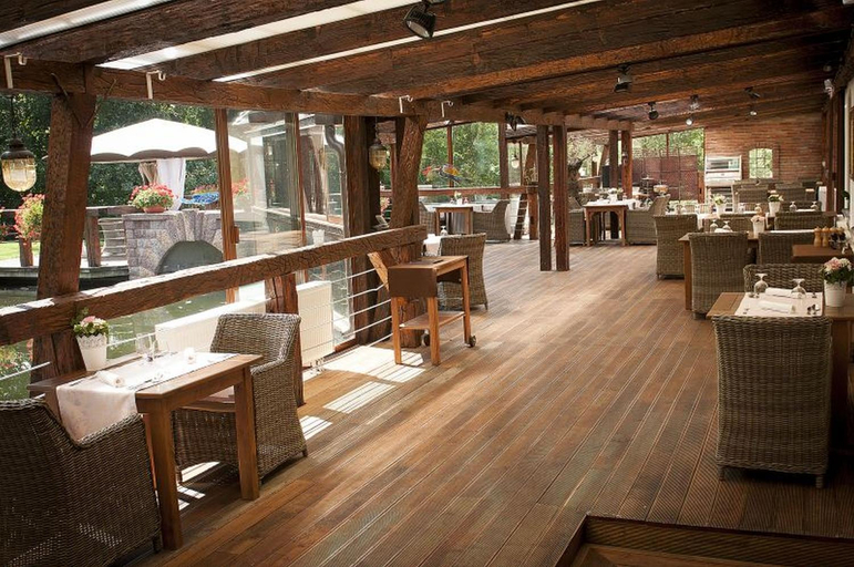 Food & Drinks 3, Palenica Jelsovce, Nitra