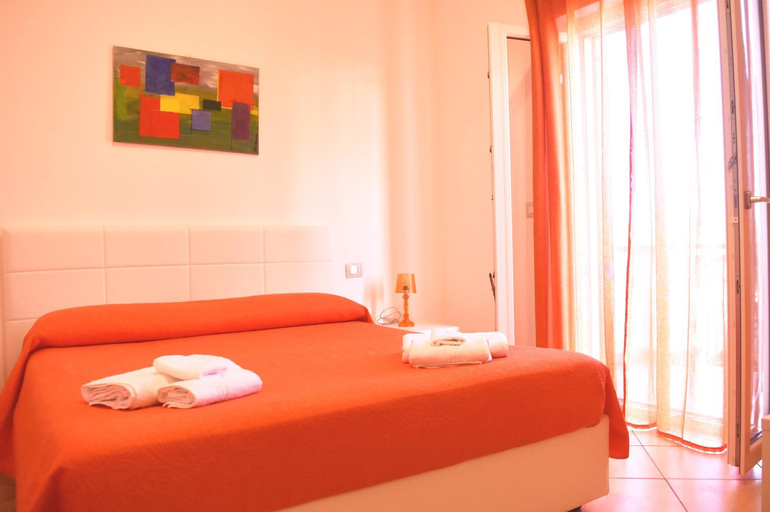 Others 2, Bed & Breakfast Domus Pepe Scalea, Cosenza