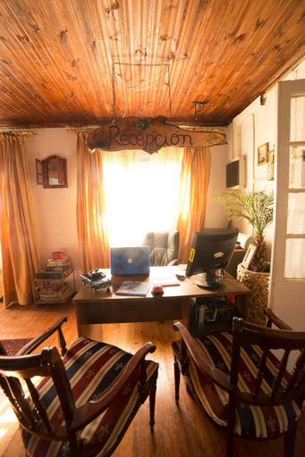 Others 4, Hostel Moreno, Cardenal Caro