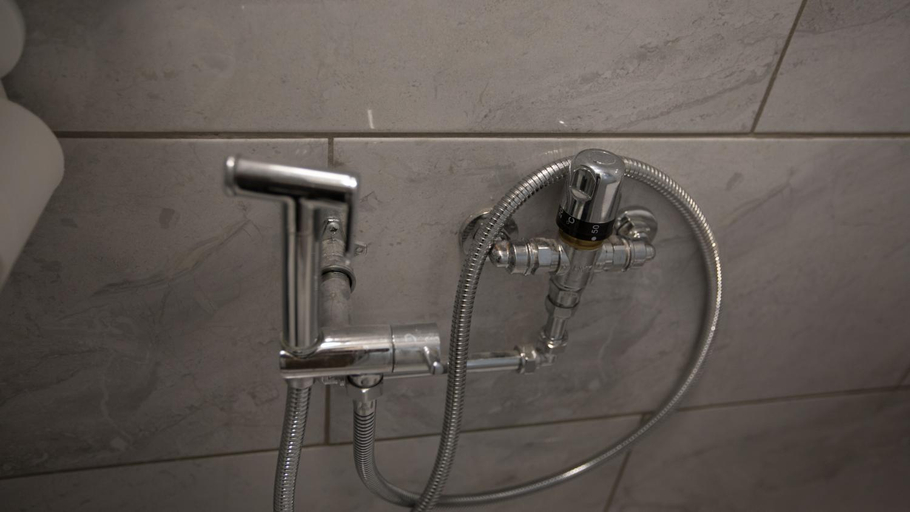 Bathroom 2, Comfortable stay in Shirley, Solihull - Room 3, Birmingham