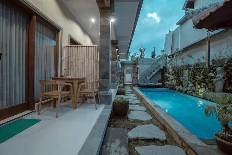 Swimming Pool 11
