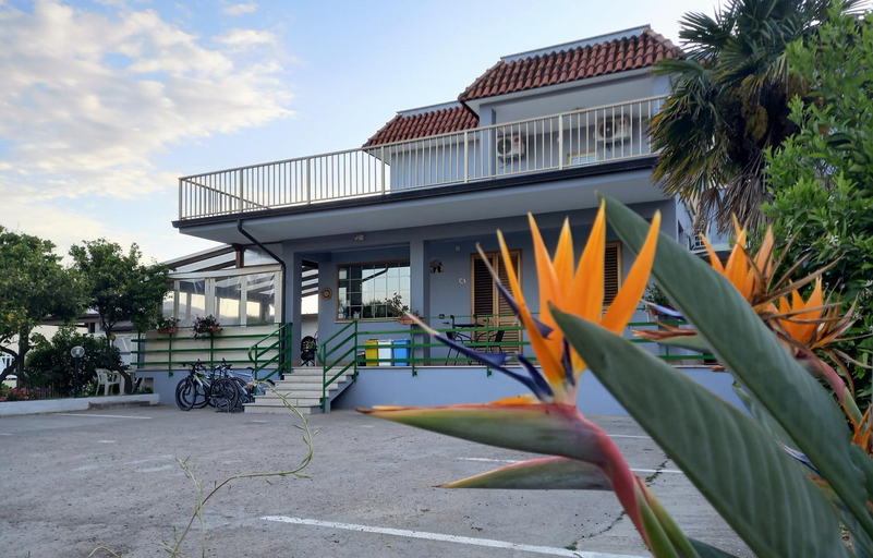 Others 2, Affittacamere il Tulipano beach Formia, Latina