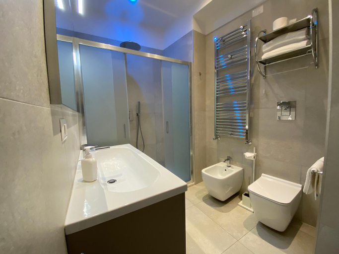 Bathroom 4, Residenze Romano Ristorante & SPA albergo diffuso - WHITE, Foggia