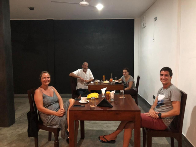 Food & Drinks, Bony's Holiday Inn Negombo, Negombo