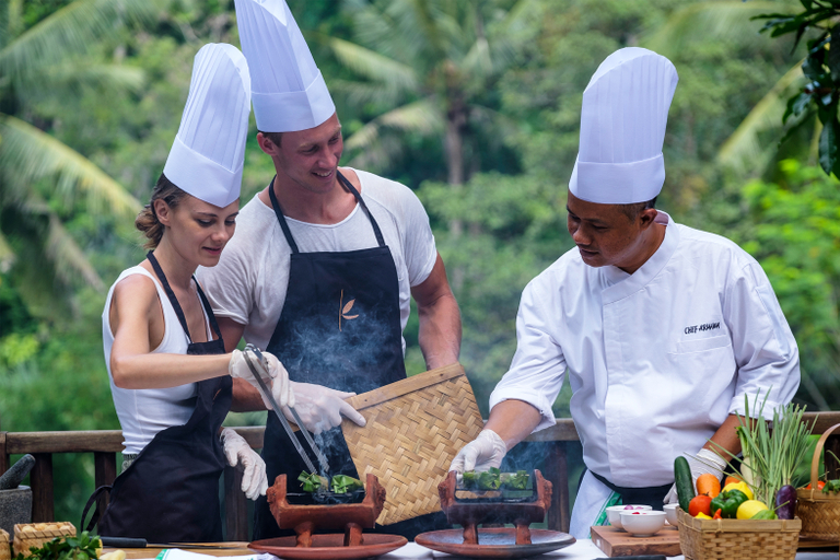 Kayumanis Ubud Private Villa and Spa - Food & Drinks