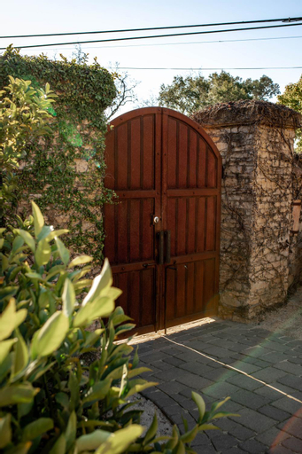 Seven Branches Venue and Inn, Sonoma