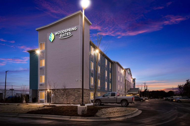 Others 3, WoodSpring Suites Detroit Madison Heights, Oakland