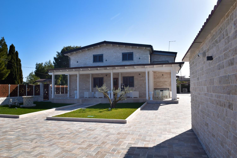Others 3, B&B GDA, Foggia