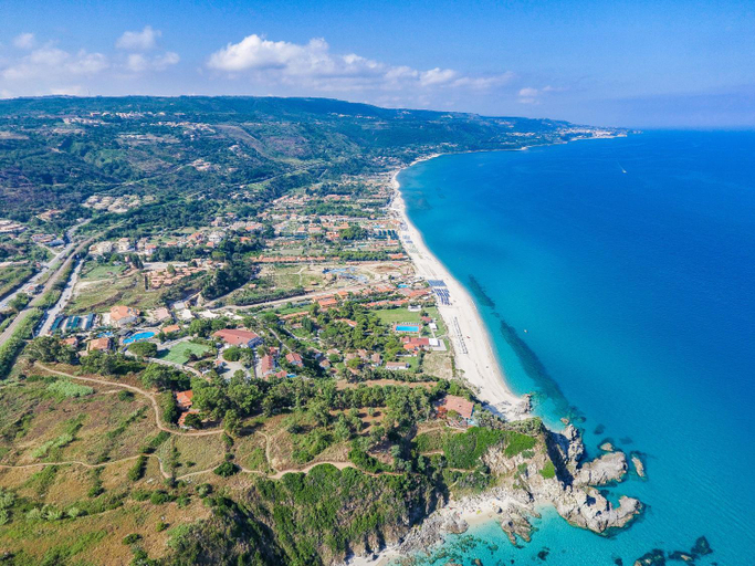 Others 2, Residence Emmesse, Vibo Valentia